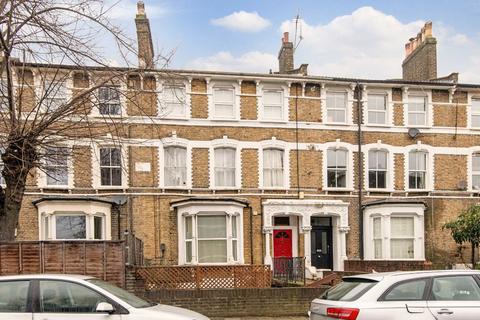 2 bedroom flat for sale, Evering Road, London N16