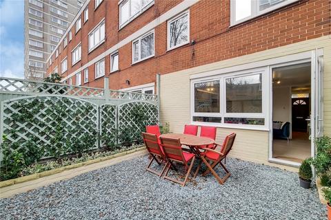 3 bedroom semi-detached house to rent, Surrey Lane, Battersea Square SW11