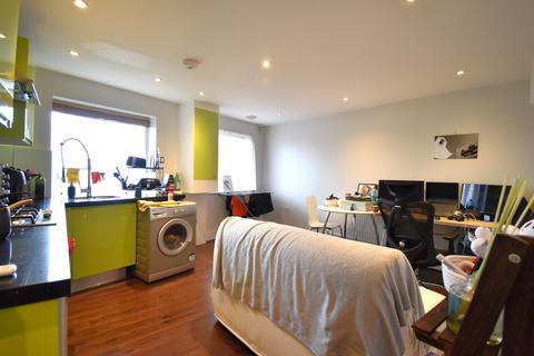 1 bedroom flat to rent, Takoma House, 46 Coleridge Road, London, N8