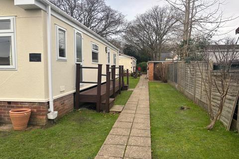 2 bedroom static caravan to rent, Chapel Lane, Langley, Southampton, Hampshire, SO45 1YX