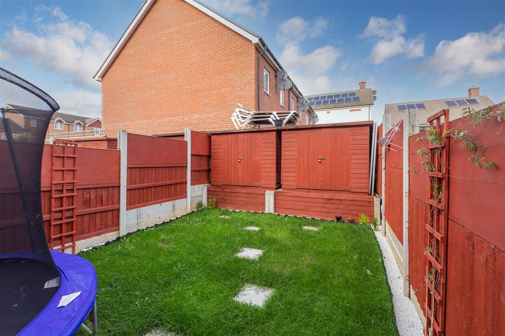 7 Oakcroft Road-04.jpg