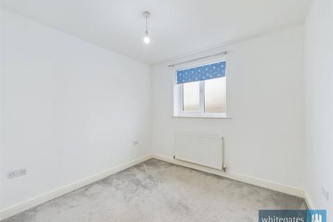 6 Lady Royd Close, Bradford, BD8 0FD