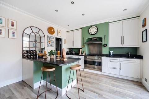 58 Wilna Road, London, SW18 3BA