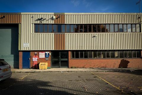 Warehouse to rent, Milton Keynes MK1