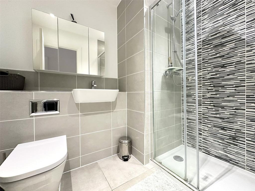 En Suite Shower Room