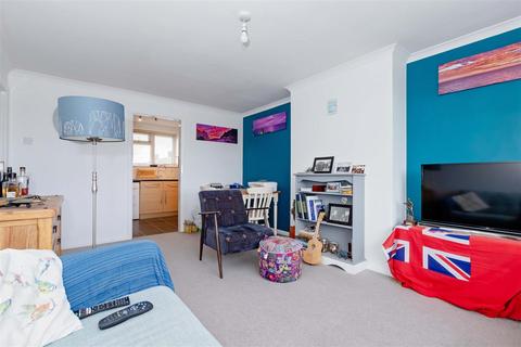 2 bedroom flat for sale, Raleigh Way, Goring By Sea