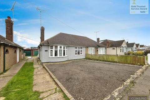 2 bedroom semi-detached bungalow for sale, Lilac Avenue, Wickford