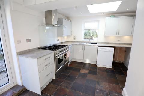 3 bedroom semi-detached house to rent, Audit Hall Road, Empingham LE15