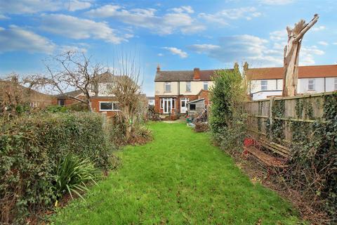 2 bedroom semi-detached house for sale, Mandeville Road, Aylesbury