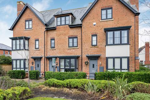 2 Furrow Close, Cheltenham, GL52 3NB