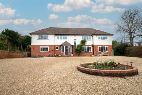 4 bedroom detached house for sale, Well Meadow, Shaw, Newbury, RG14