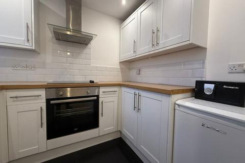 2 bedroom flat to rent, Rough Lea Road, Cleveleys, Lancashire