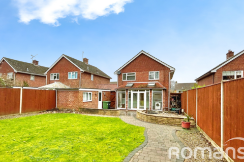 3 bedroom detached house for sale, Poynings Crescent, Basingstoke, Hampshire