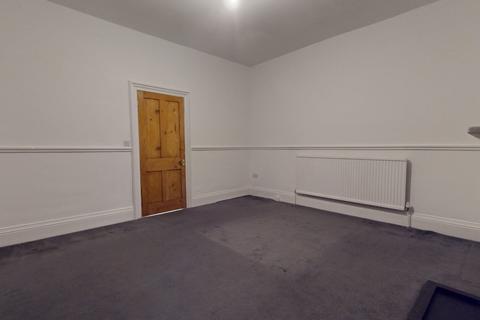 2 bedroom ground floor flat for sale, St. Vincent Street, South Shields, Tyne and Wear, NE33 3AR