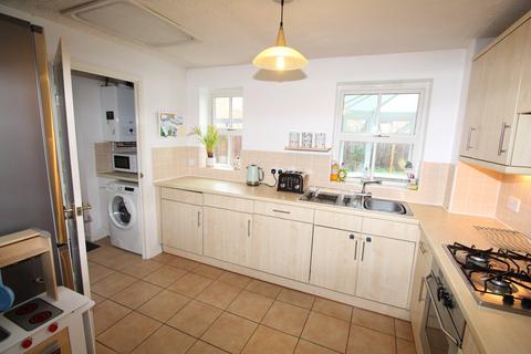 19 Azalea Close, Lutterworth, LE17 4FR
