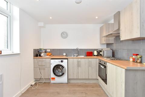 1 bedroom ground floor flat for sale, High Street, Bognor Regis, West Sussex