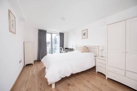 2 bedroom flat for sale, Saffron Hill, Farringdon, London, EC1N