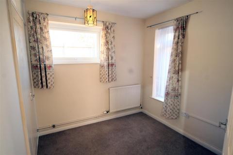 3 bedroom bungalow to rent, Vicarage Road, Oakham LE15