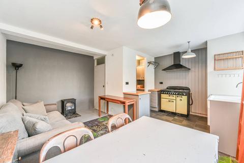 2 bedroom flat for sale, Jackson Court, Oval, SW9