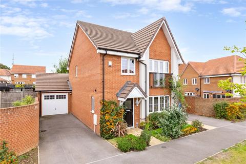 4 bedroom detached house for sale, Hubbard Road, Bracknell RG42