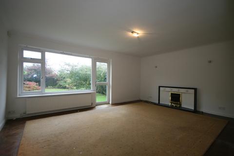 3 bedroom detached house to rent, Chesterton Drive, Seaford BN25