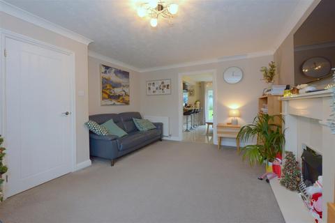 4 bedroom detached house for sale, Tawnylea, Herongate, Shrewsbury