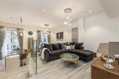 2 bedroom flat to rent, Queens Gardens, London W2