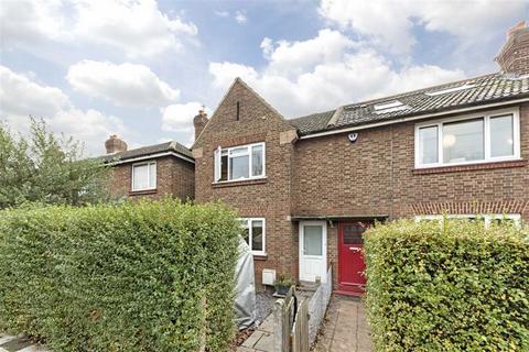 3 bedroom house to rent, Thompson Avenue, Kew TW9