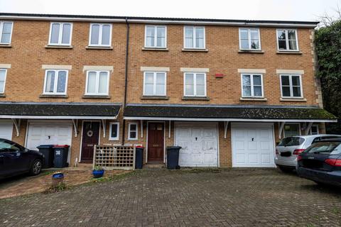 3 bedroom townhouse for sale, Chineham Way, Canterbury, CT1