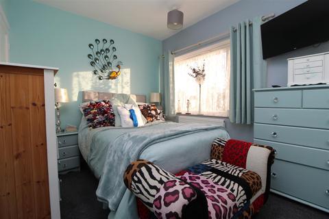 6 Dunedin Road, Newington, Ramsgate, CT12 6NH