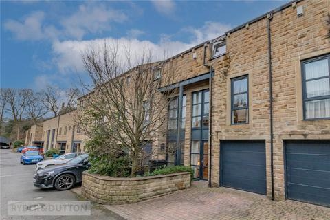 3 bedroom townhouse for sale, Tamewater Court, Dobcross, Saddleworth, OL3