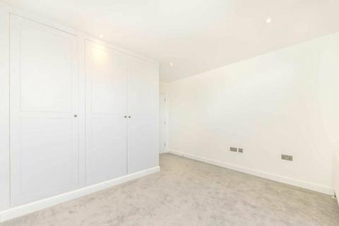 1 bedroom apartment to rent, Portland Road, South Norwood