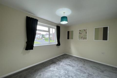 1 bedroom apartment to rent, Pindar Road, Scarborough YO11