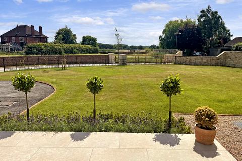 4 bedroom detached house for sale, Tadcaster, North Yorkshire LS24