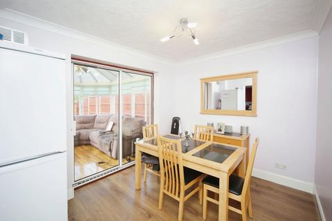 3 bedroom detached house for sale, Kiln Close, Studley B80