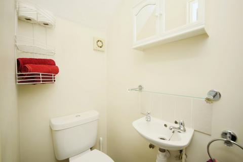 4 Kiln Close, Studley, B80 7EF