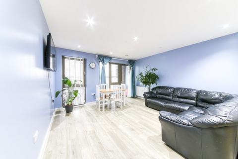 2 bedroom flat for sale, Mitcham Road, Croydon, CR0