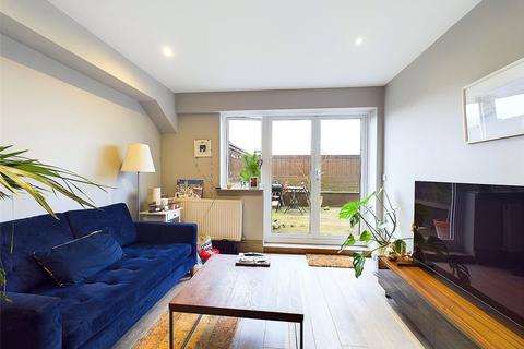 2 bedroom apartment to rent, Dales House, Teddington