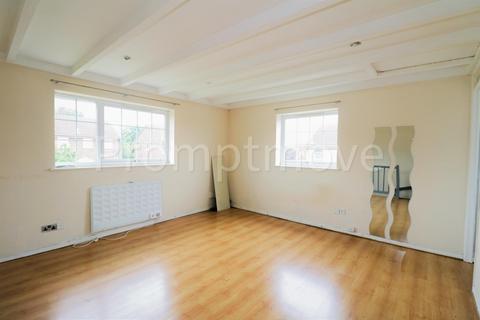 Studio to rent, Bunting Road Luton LU4 0UU