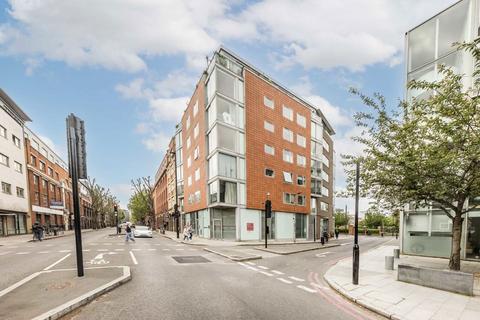 2 bedroom flat to rent, Tower Bridge Road, London SE1