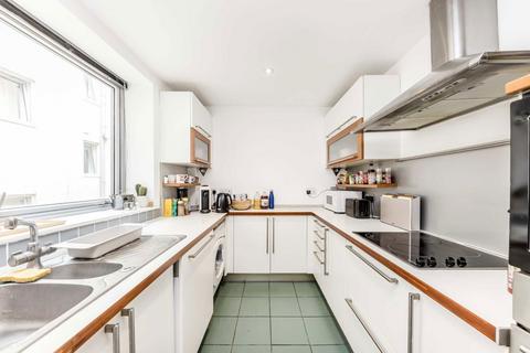 2 bedroom flat to rent, Tower Bridge Road, London SE1