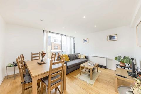 2 bedroom flat to rent, Tower Bridge Road, London SE1