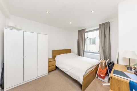 2 bedroom flat to rent, Tower Bridge Road, London SE1