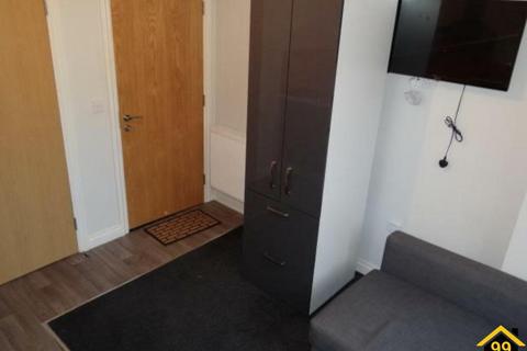 Studio to rent, 40 Gt Charles Street, Birmingham, West Midlands, B3