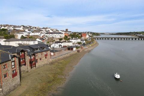 2 bedroom house share for sale, New Road, Bideford