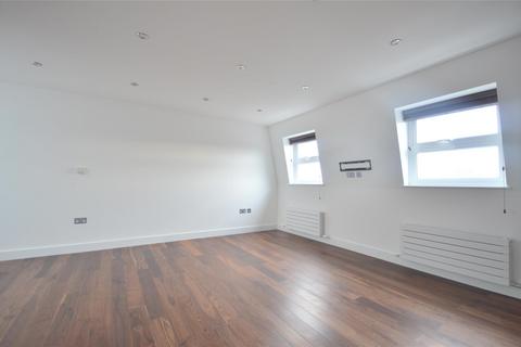 1 bedroom apartment to rent, Byrne Road, Balham SW12