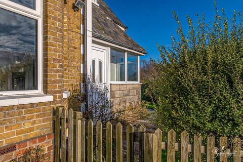 3 bedroom detached house for sale, Mill Road, St. Helens, Ryde