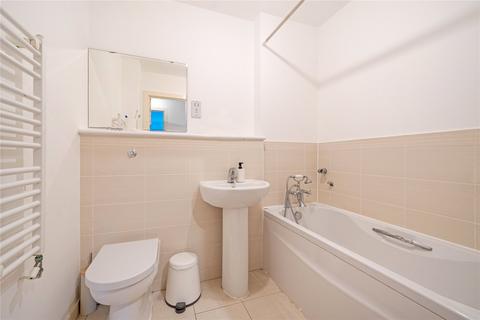 2 bedroom flat for sale, Fortune Avenue, Edgware, HA8