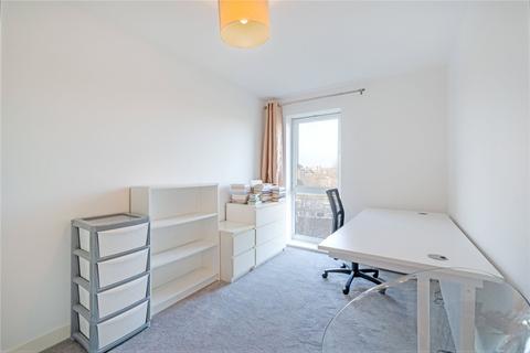 2 bedroom flat for sale, Fortune Avenue, Edgware, HA8