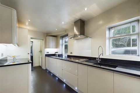 4 bedroom cottage for sale, The Cottage, 9, Bramley Lane, Hipperholme, Halifax, HX3 8SR